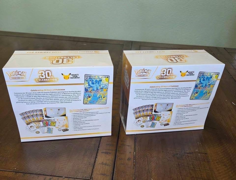 Pokémon TCG: 30th Celebration Pokémon Center Elite Trainer Box - Image 5