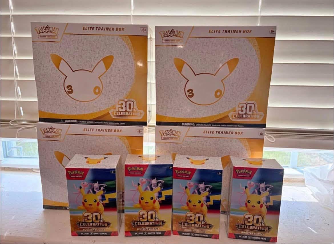 Pokémon TCG: 30th Celebration Booster Bundle
